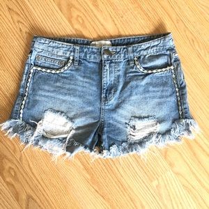 Free People | Shorts distressed with floral detail